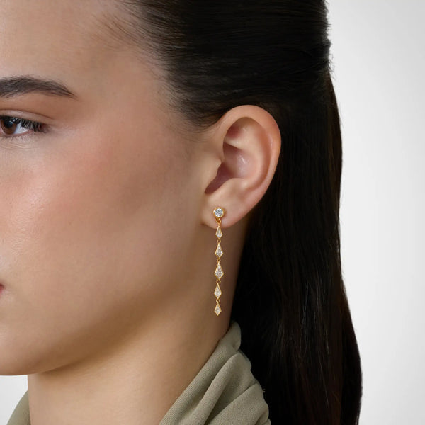 Ascending Kite Diamond Drop - Round Base