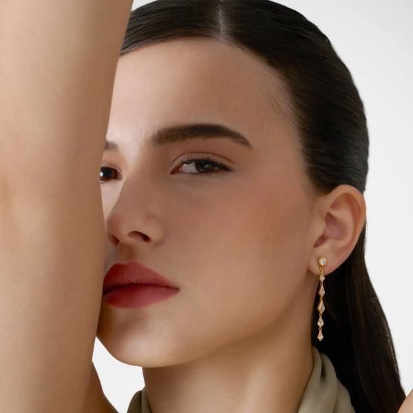 Ascending Kite Diamond Drop - Round Base