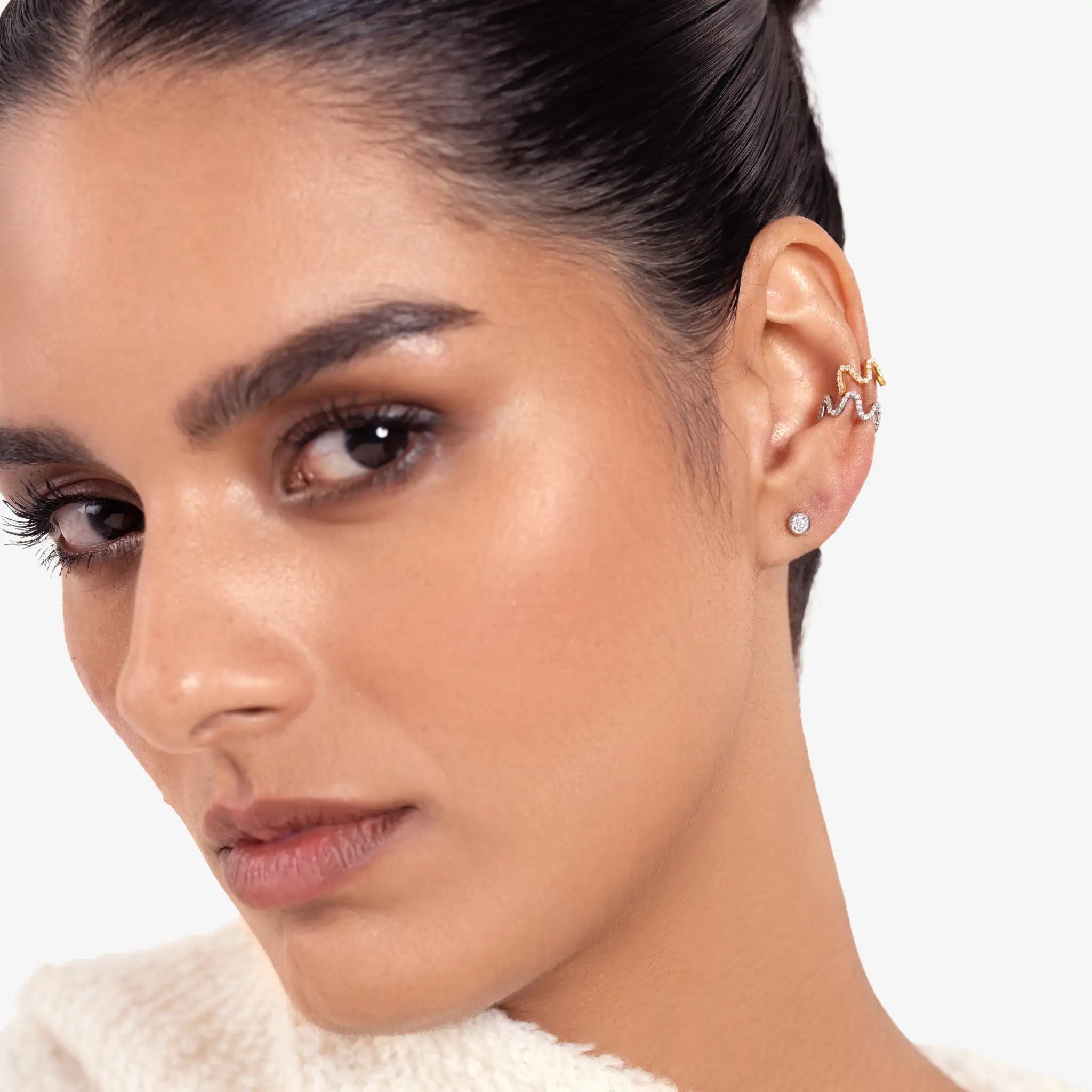 Lab Grown Diamond The Wave Cuff in White Gold – View 3 | JAUR