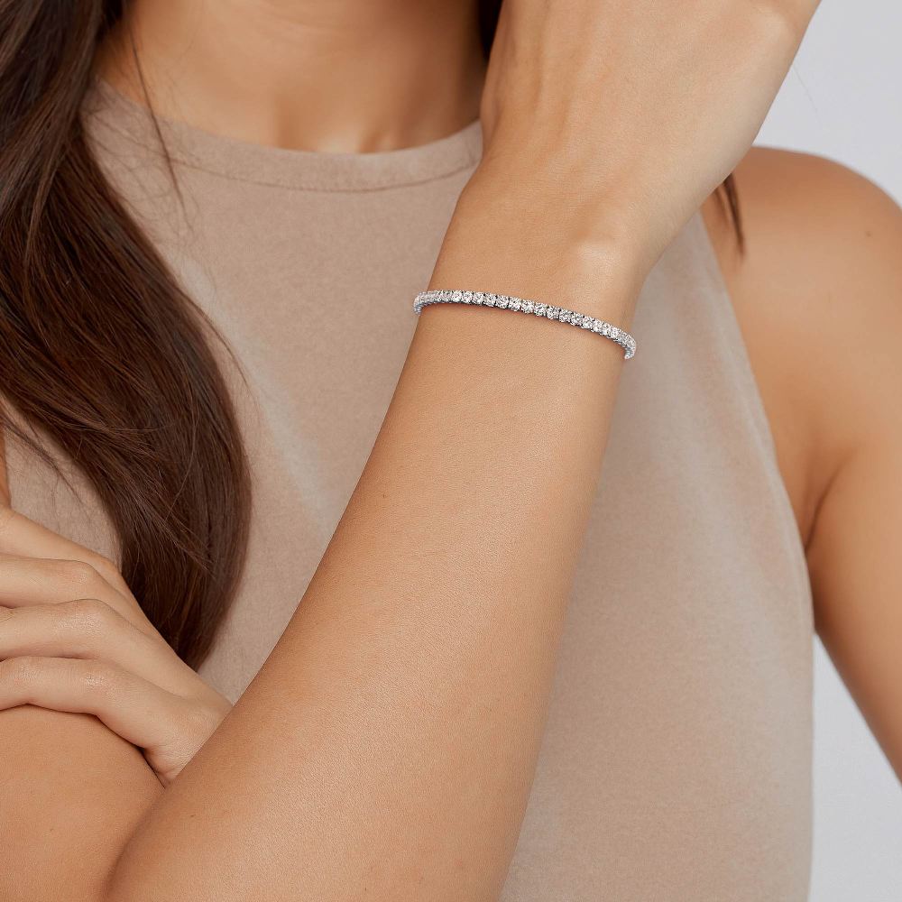 Lab Grown Diamond Classic Round Diamond Tennis Bracelet in White Gold – Front View | JAUR