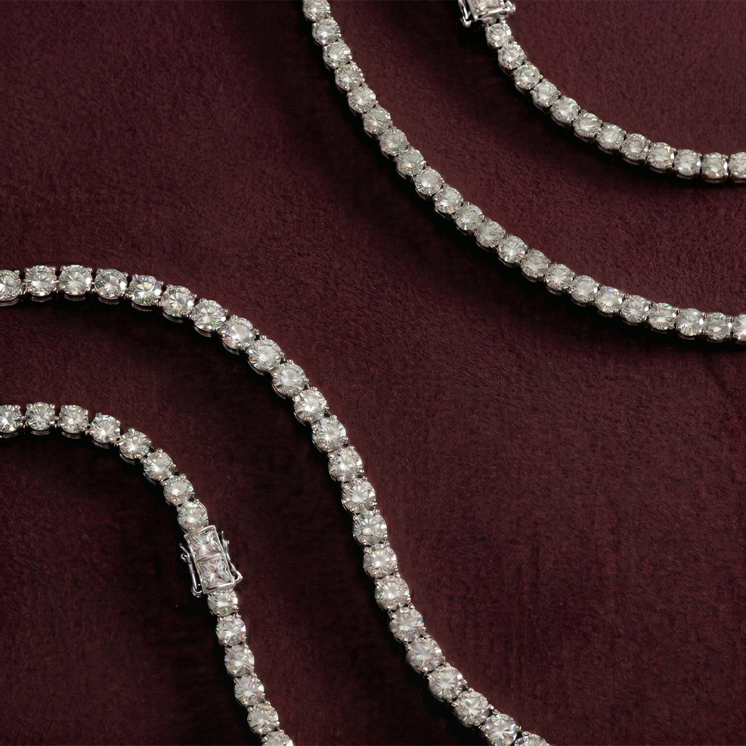 Lab Grown Diamond Classic Round Diamond Tennis Necklace in White Gold – Front View | JAUR