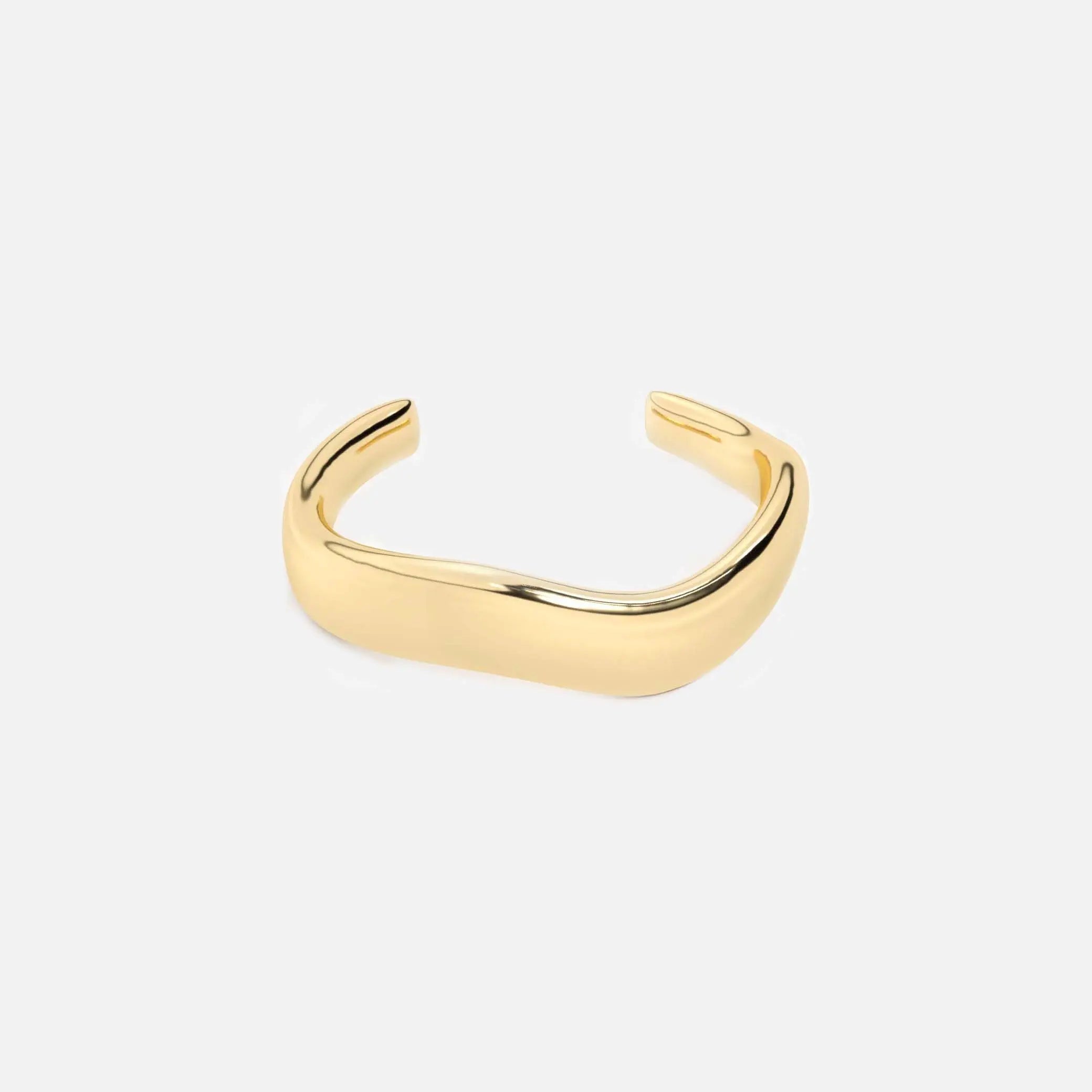 Lab Grown Diamond Curve Cuff in Yellow Gold – Front View | JAUR
