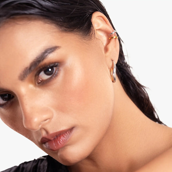 Lab Grown Diamond Curve Cuff in Yellow Gold – Side View | JAUR