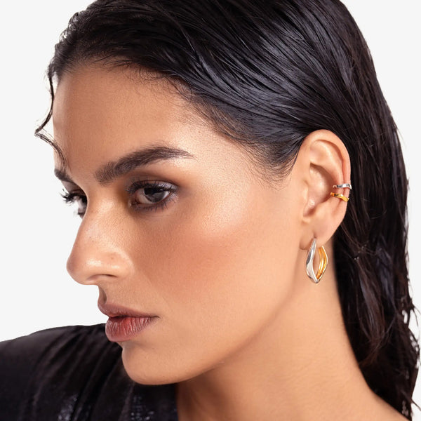 Lab Grown Diamond Curve Cuff in Yellow Gold – View 3 | JAUR