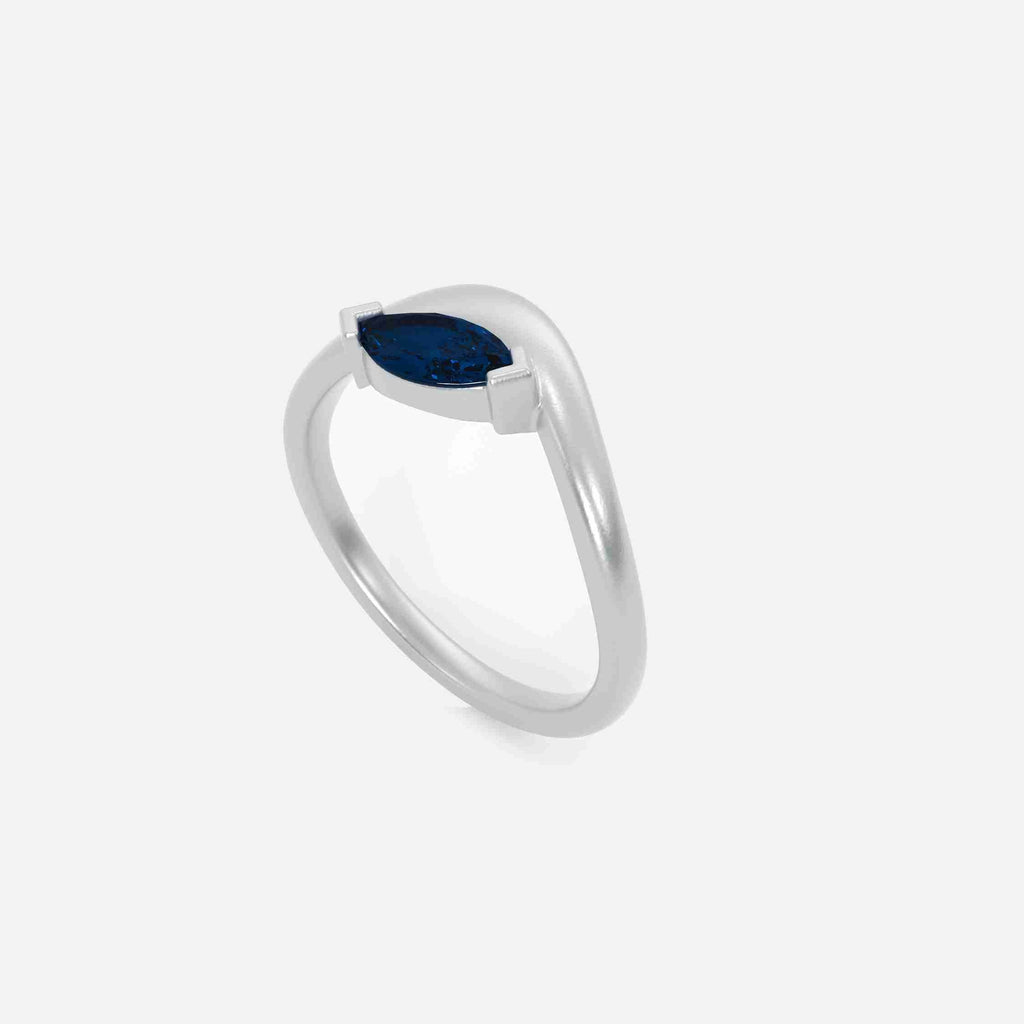 EIRA Blue Sapphire Pinky Ring