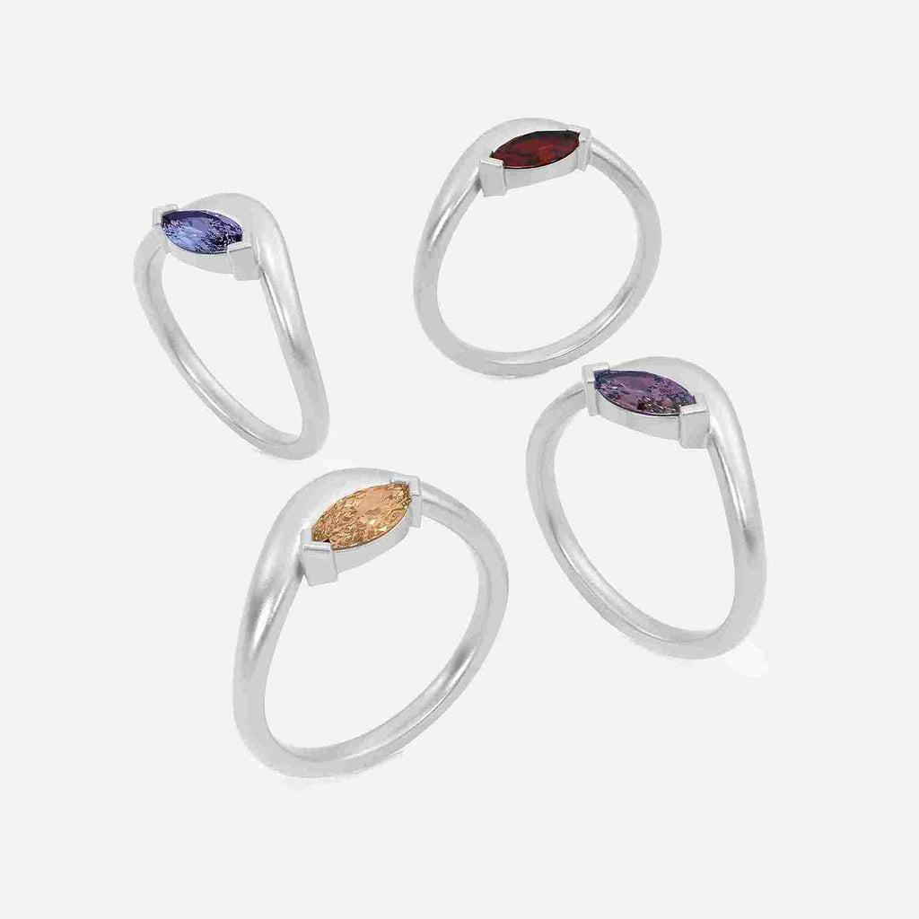 EIRA Brown Lab Diamond Pinky Ring