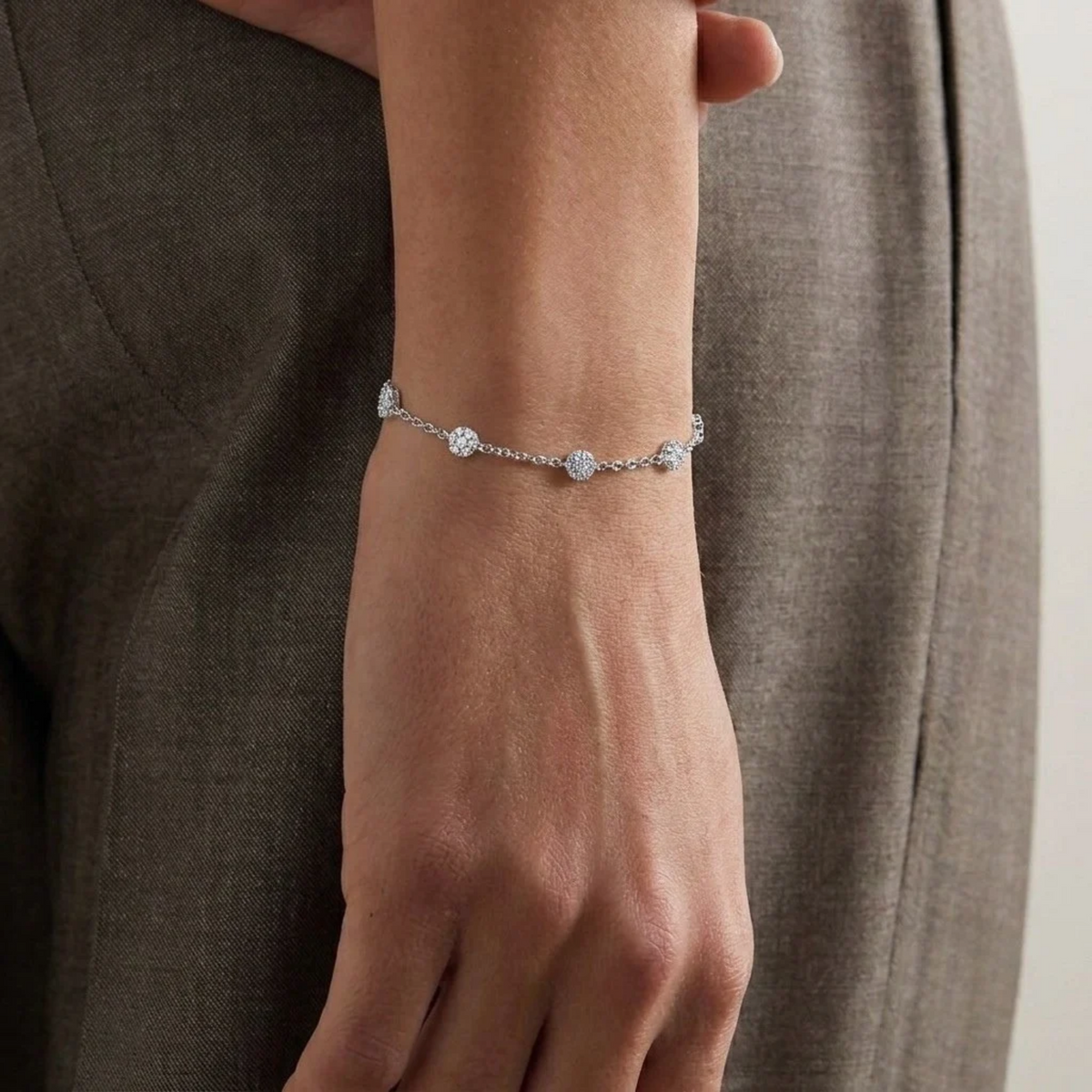 ELARA - 5 Pierced Diamond Cable Chain JAUR