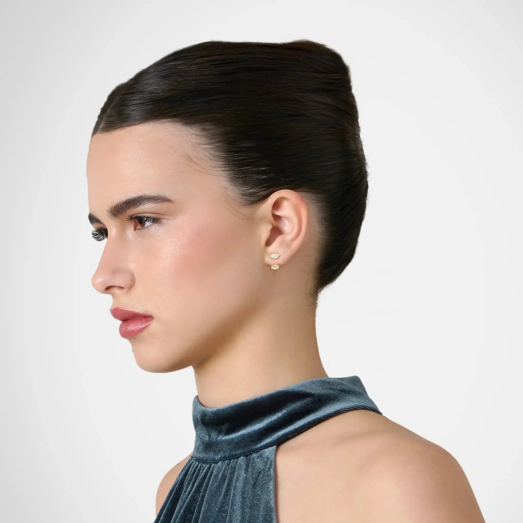 Lab Grown Diamond East-West Oval Jacket - Marquise Base in Yellow Gold – View 3 | JAUR