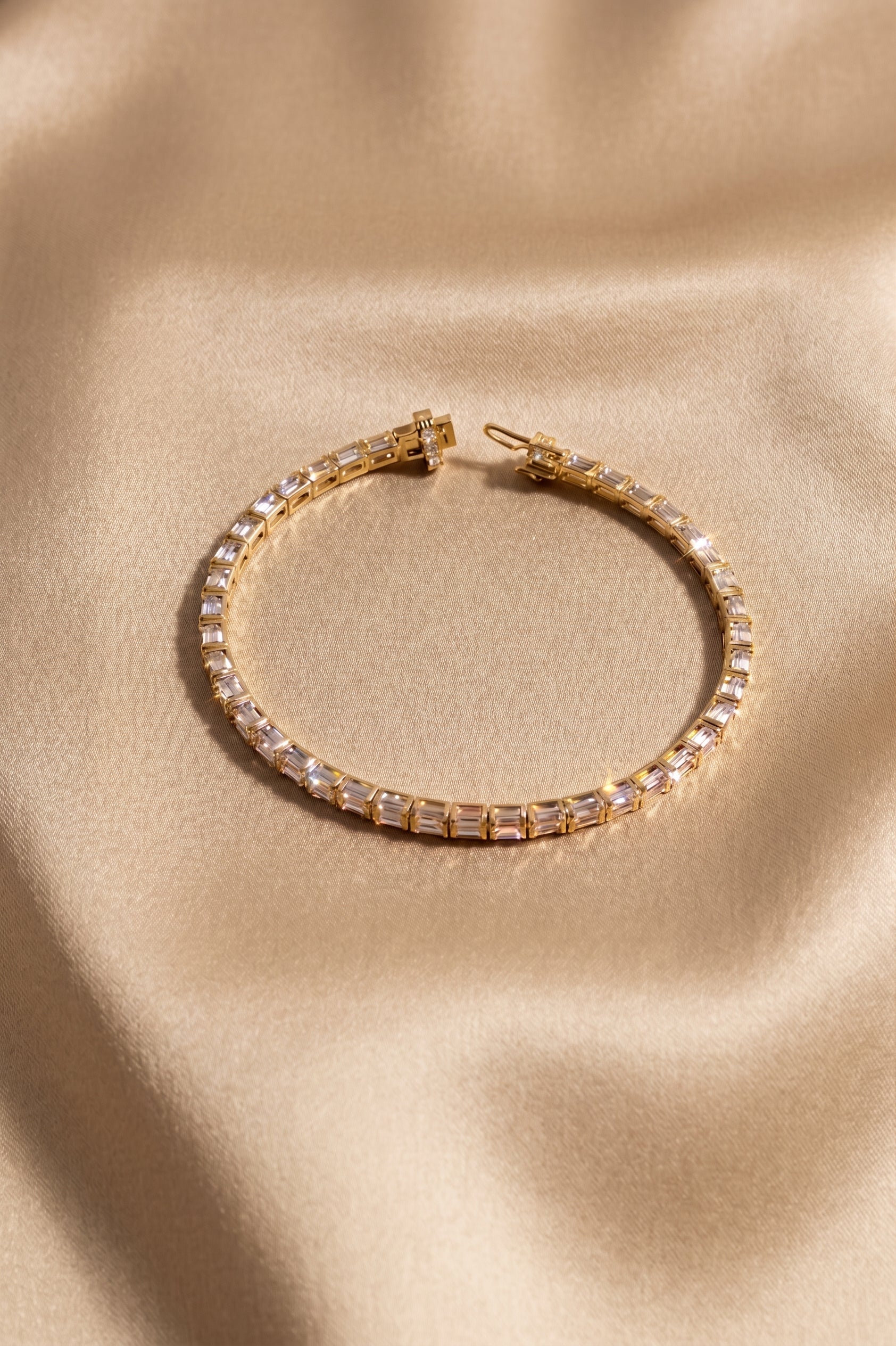 Emerald Lab Grown Diamond Tennis Bracelet JAUR