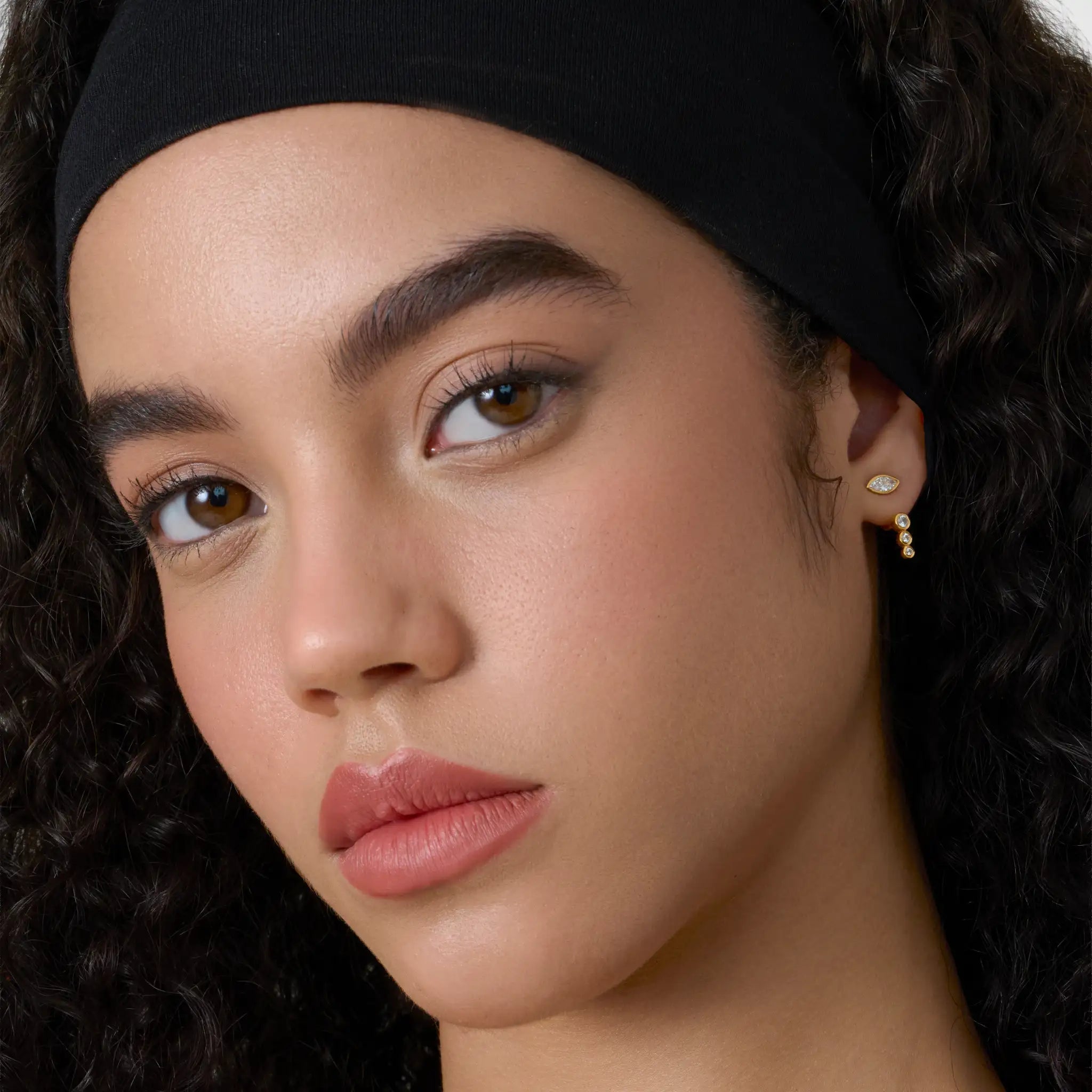 Graduating 3 Diamond Jacket - Marquise Base