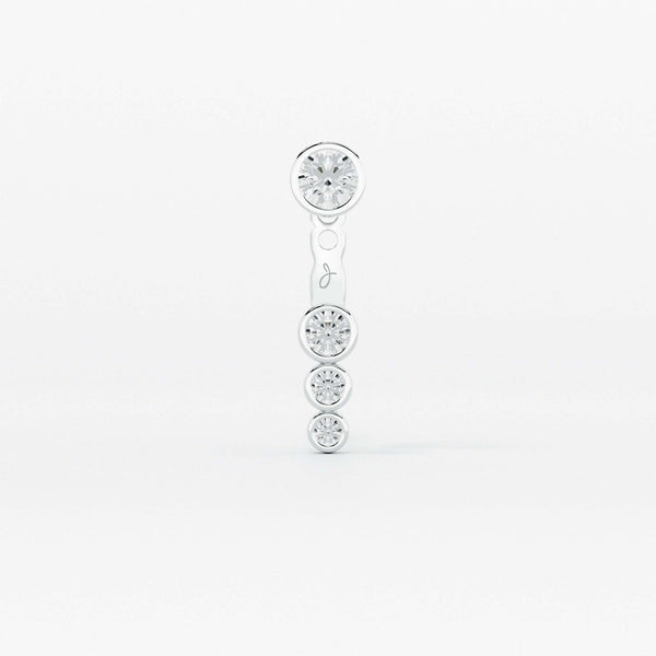 Graduating 3 Diamond Jacket - Round Base