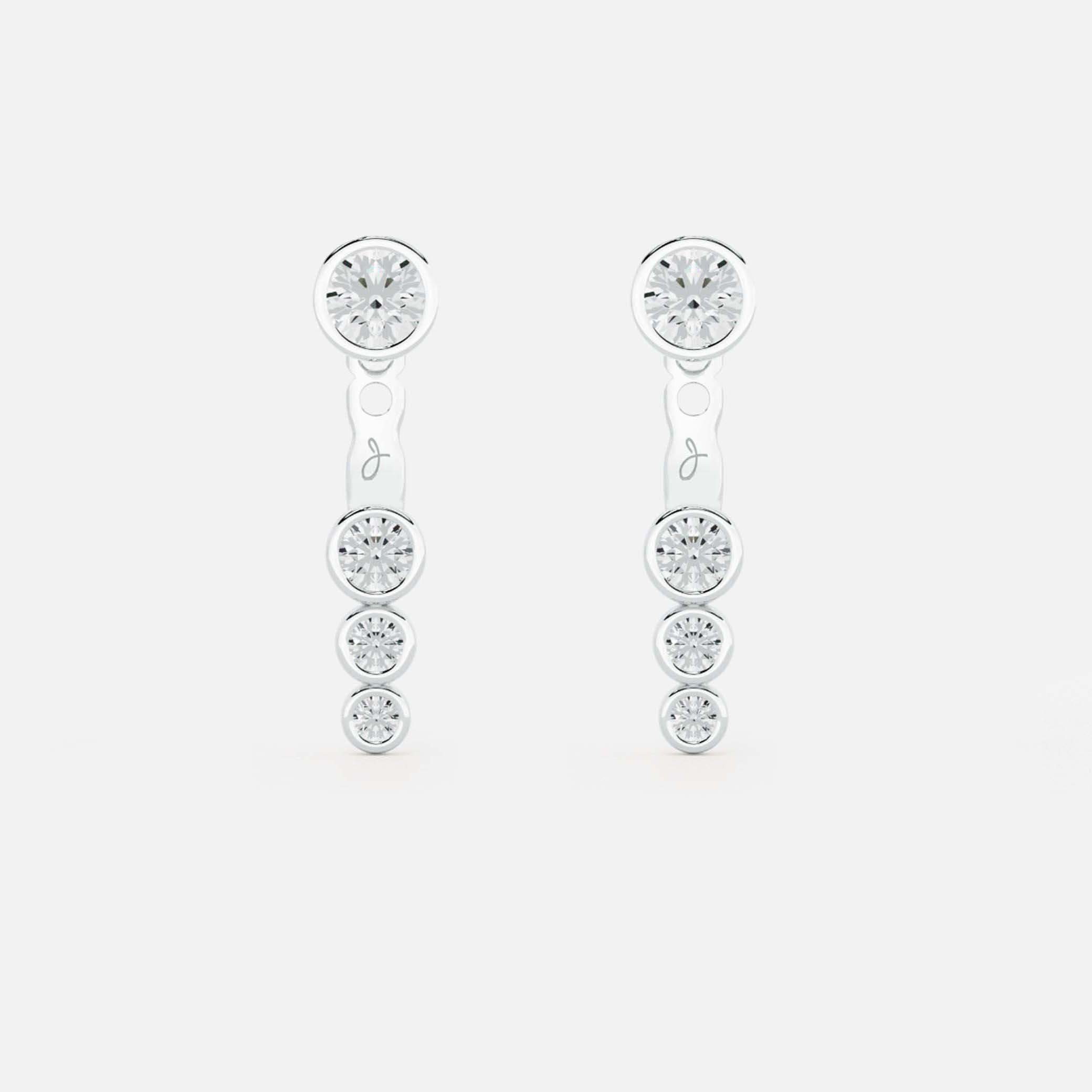 Graduating 3 Diamond Jacket - Round Base