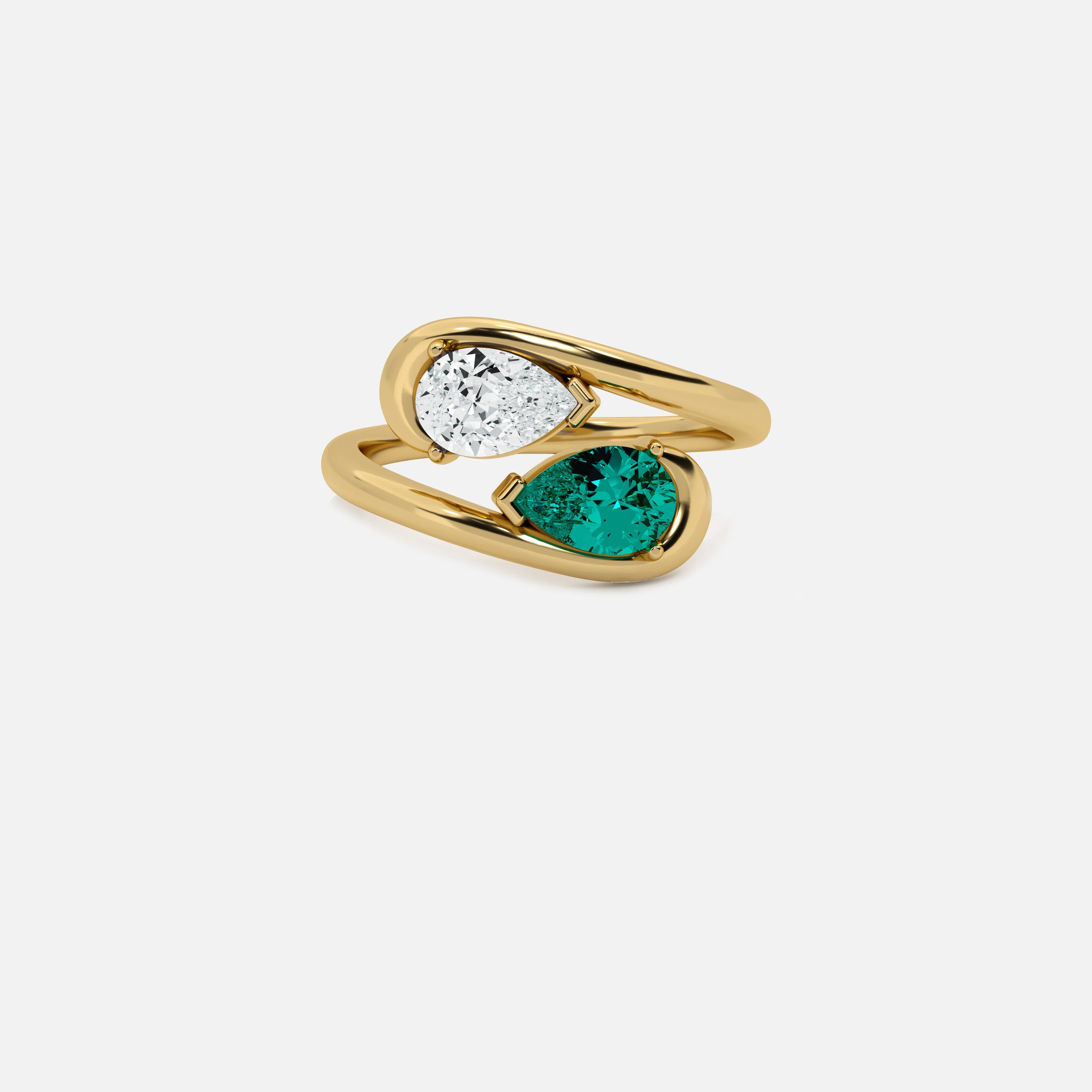 NOOR White Diamond and Emerald Ring