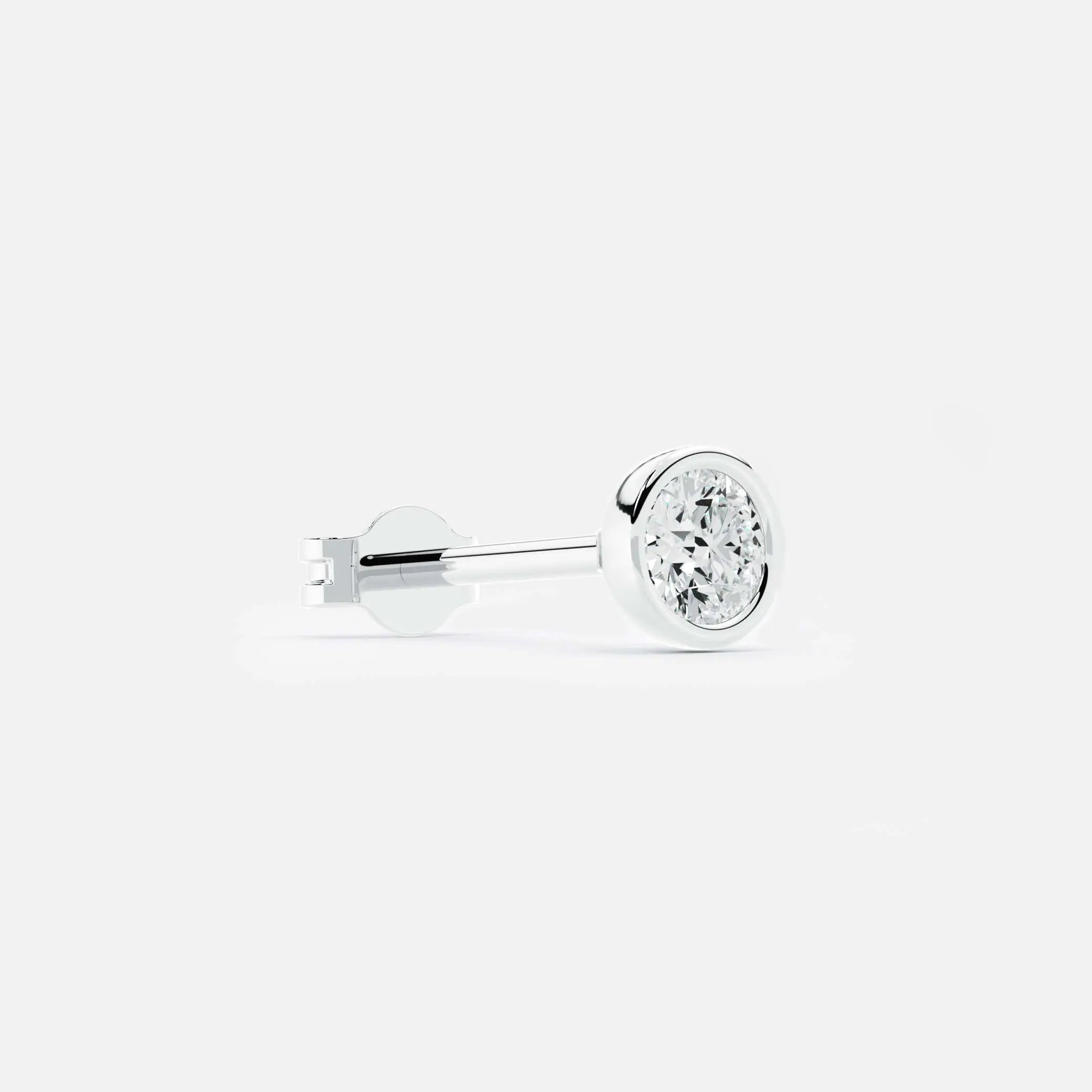 Round Diamond Stud JAUR