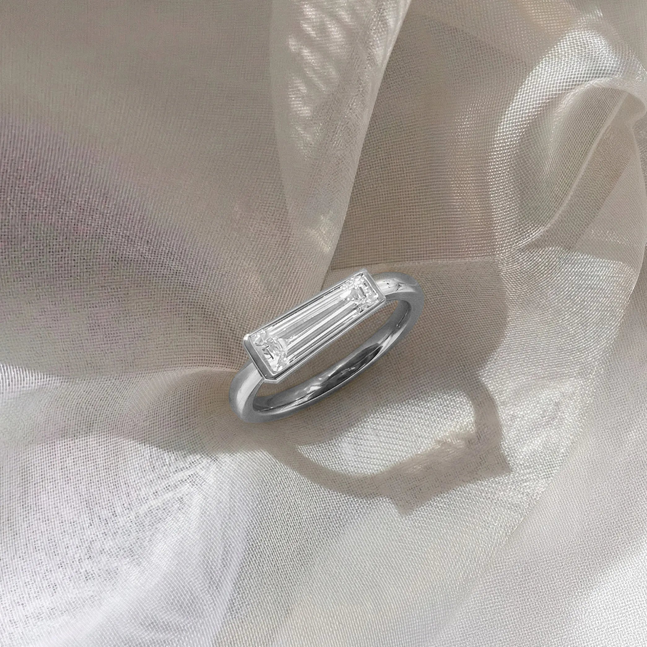 Lab Grown Diamond The Taper Ring in White Gold | JAUR