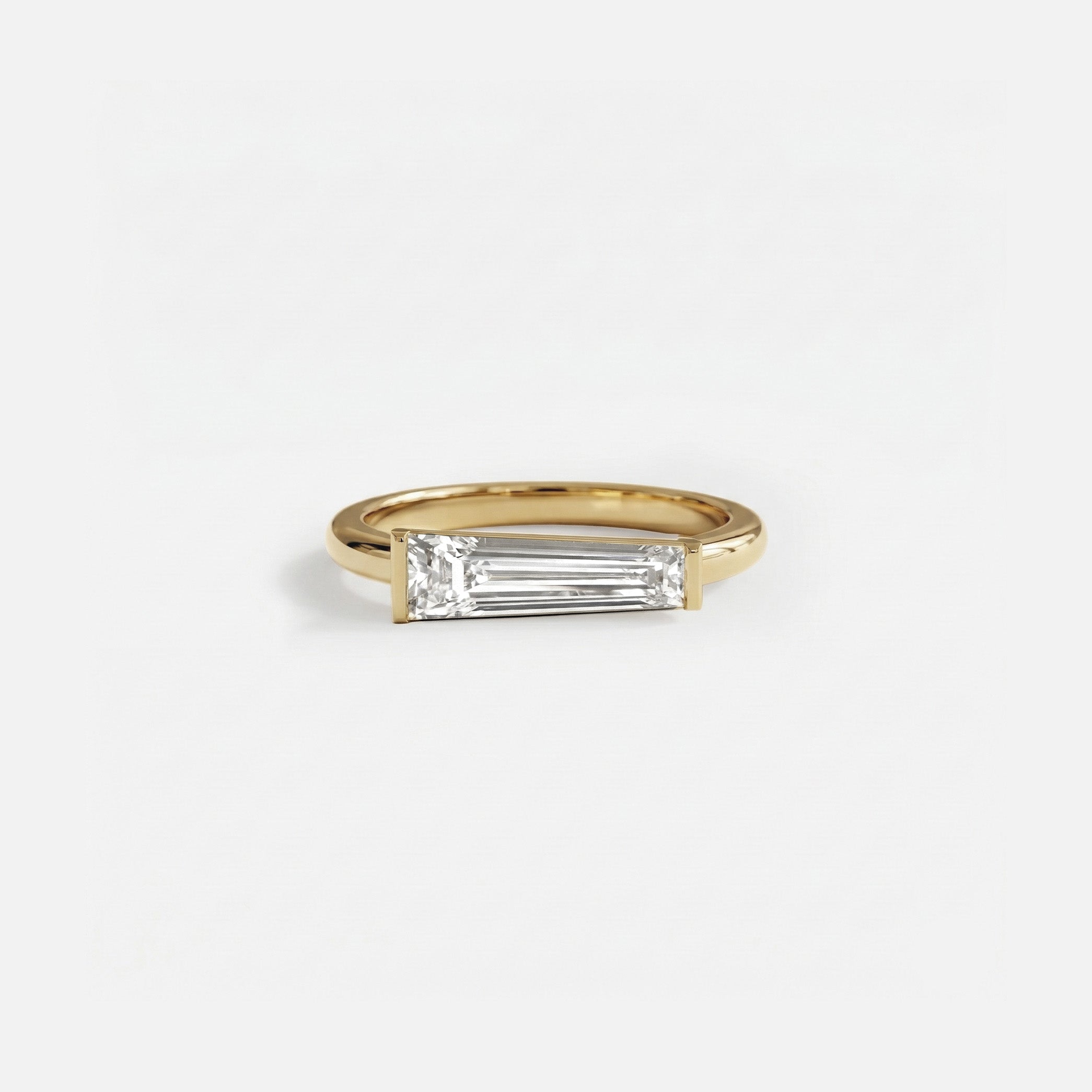 Lab Grown Diamond The Taper Ring in Yellow Gold | JAUR
