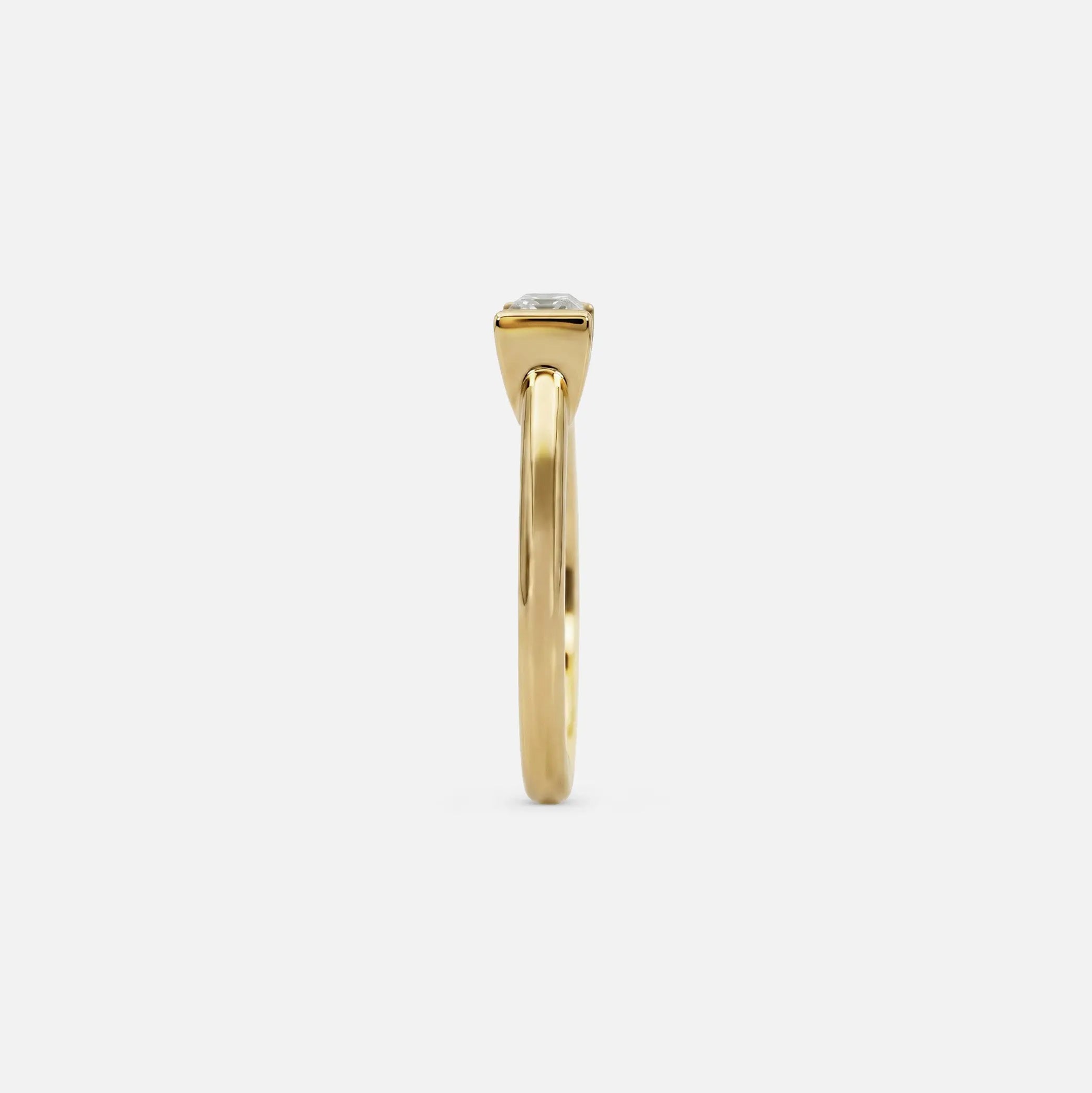 Lab Grown Diamond The Taper Ring in Yellow Gold | JAUR