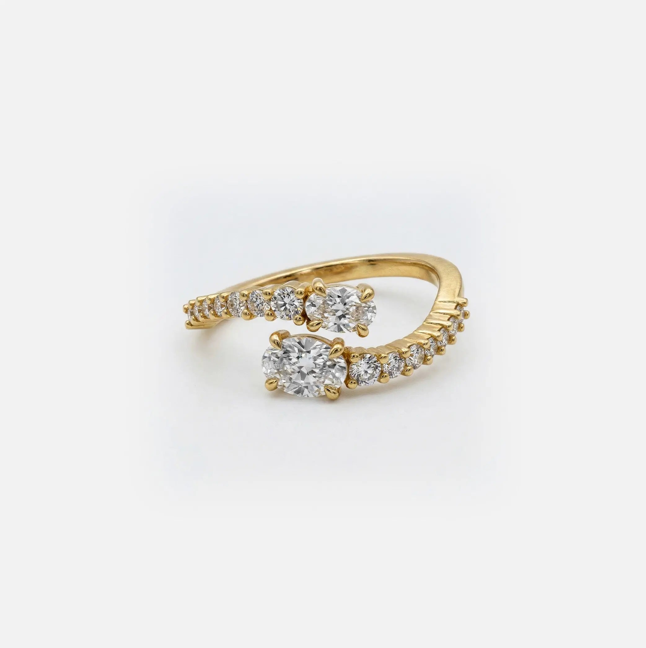 Lab Grown Diamond The Orbit Ring in Yellow Gold – View 4 | JAUR