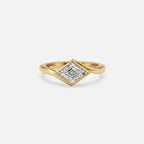 Lab Grown Diamond The Tilt Ring in Yellow Gold – View 4 | JAUR